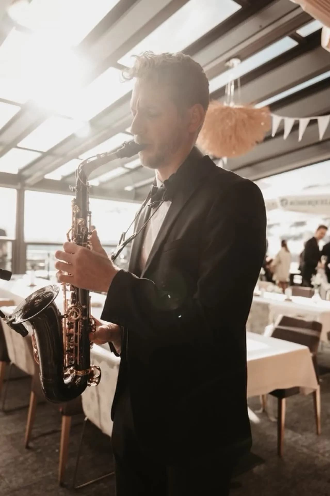 Live saxophone at reception